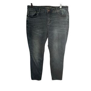 Gemma Rae Women’s Blue Jeans  Medium Wash, Plain Back Pockets Size 18W